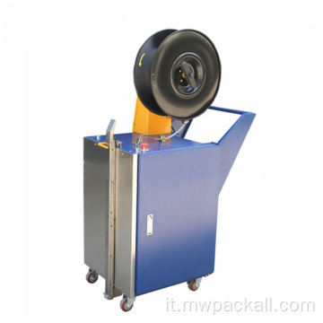 Reggiatrice semi automatica per pallet in PP con reggiatrice automatica